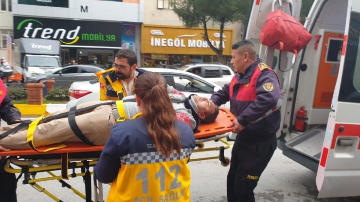 Anten yüzünden çatıdan düştü