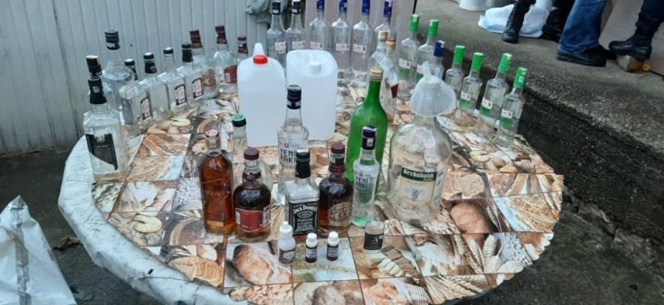 Jandarmadan kaçak içki operasyonu
