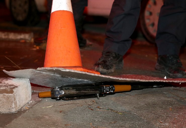 Başkentte kaçarken kalaşnikof ve tabanca düşüren şüpheli yakalandı