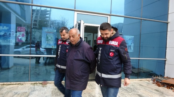 "Çakma yeğen" Bursa polisinden kaçamadı