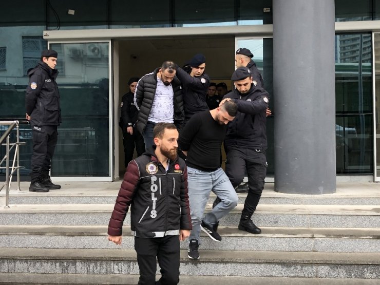 Bursa’da narkotik operasyonu: 5 şüpheli adliyede