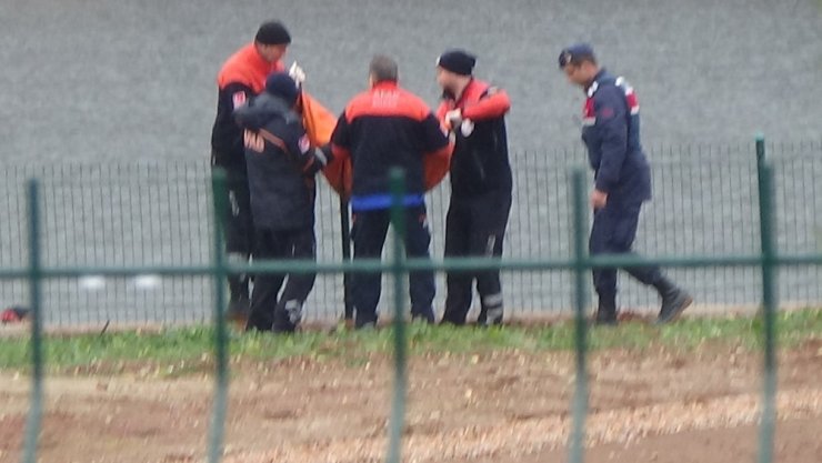 Gölete düşen kadın suda boğularak hayatını kaybetti