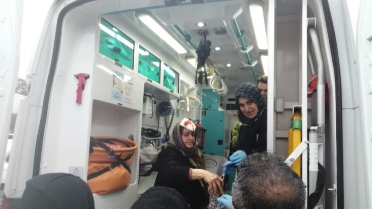 Çekmeköy’de İETT otobüsü yan yattı: 1’i ağır 12 yaralı
