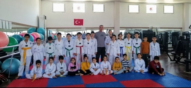 Yunusemre’de tekvando kursu yoğun ilgi görüyor
