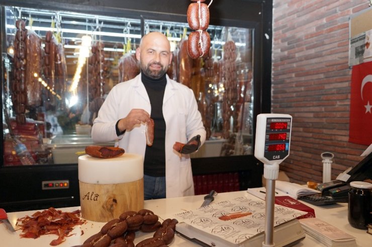 Ünü Dünya’ya dağılan Kastamonu pastırmasının fiyatı 140 liradan satılıyor