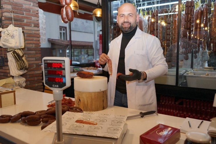 Ünü Dünya’ya dağılan Kastamonu pastırmasının fiyatı 140 liradan satılıyor