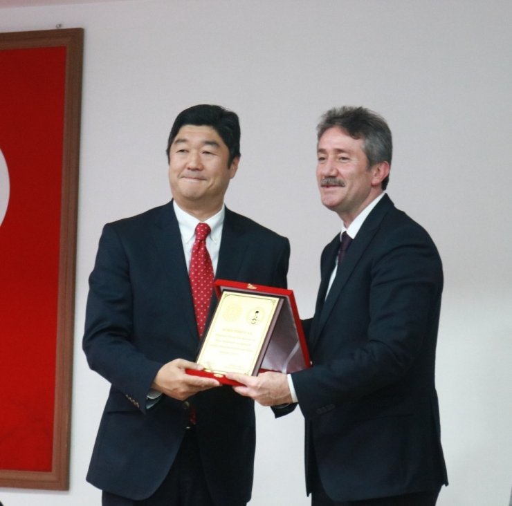 Öğrencilere profesyonel iş imkanı