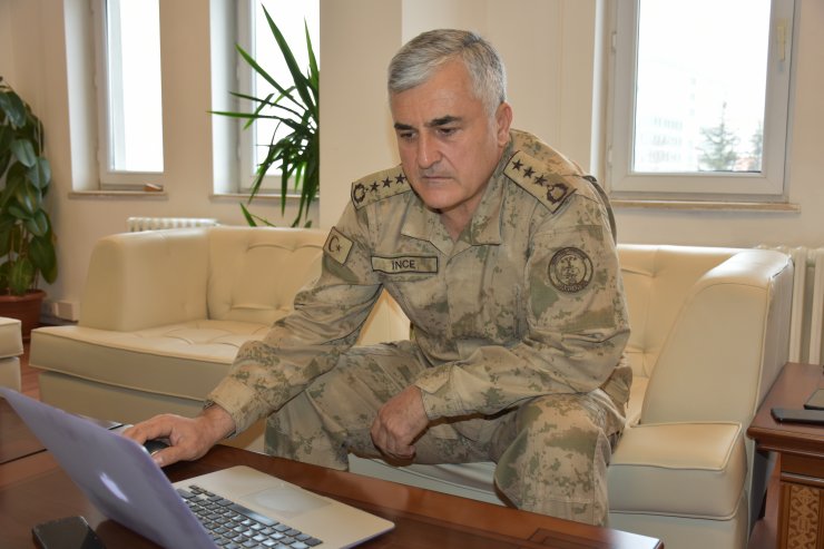 Malatya İl Jandarma Komutanı İnce, AA'nın "Yılın Fotoğrafları" oylamasına katıldı