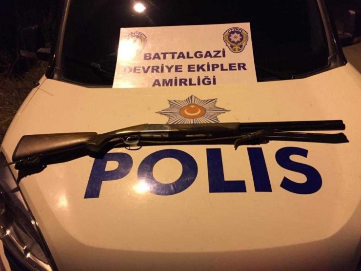 Malatya polisinden şok uygulama: 4 gözaltı