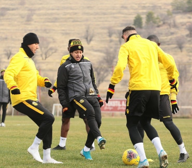 Yeni Malatyaspor’da Gaziantep maçı hazırlıkları başladı