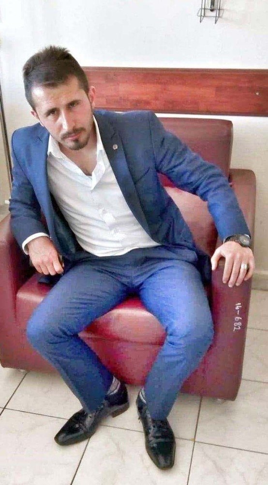 Defineye gittikleri arkadaşını öldürüp benzin dökerek yakan şahıs: 