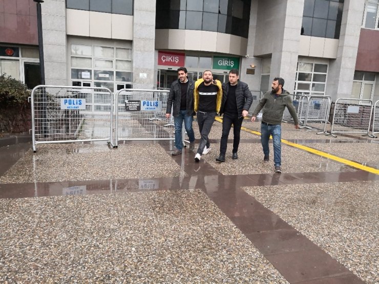 Aksaray’da 3 cezaevi firarisi polisin operasyonuyla yakalandı