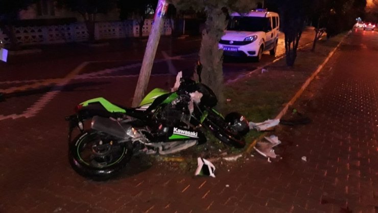 Otomobil ile motosiklet çarpıştı: 1 yaralı