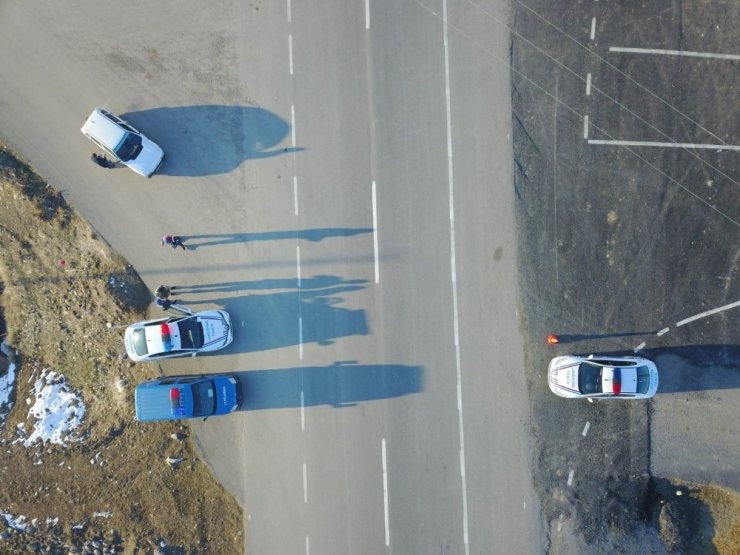 Horasan 15. Jandarma Trafik Timi drone ile uygulamaya geçti