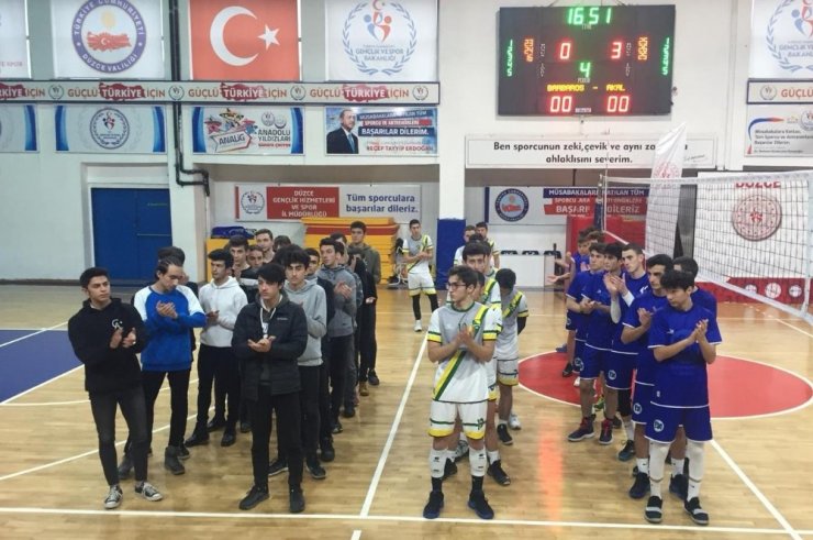 Genç erkekler voleybol sona erdi