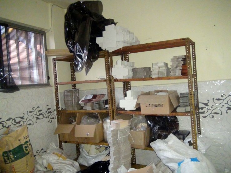 Polisten sahte parfüm operasyonu: 150 bin şişe ele geçirildi