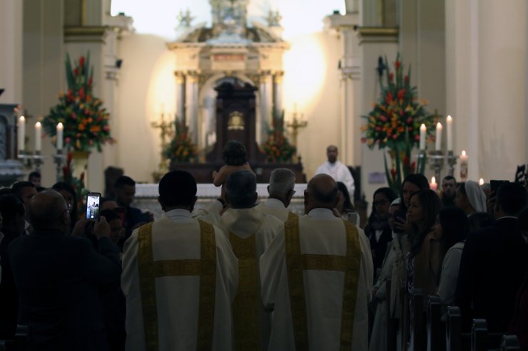 Kolombiya'nın başkenti Bogota'da Noel ayini