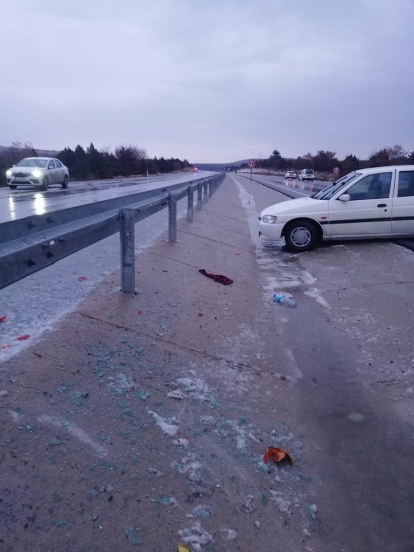 Kar yağışı kazaya neden oldu: 6 yaralı