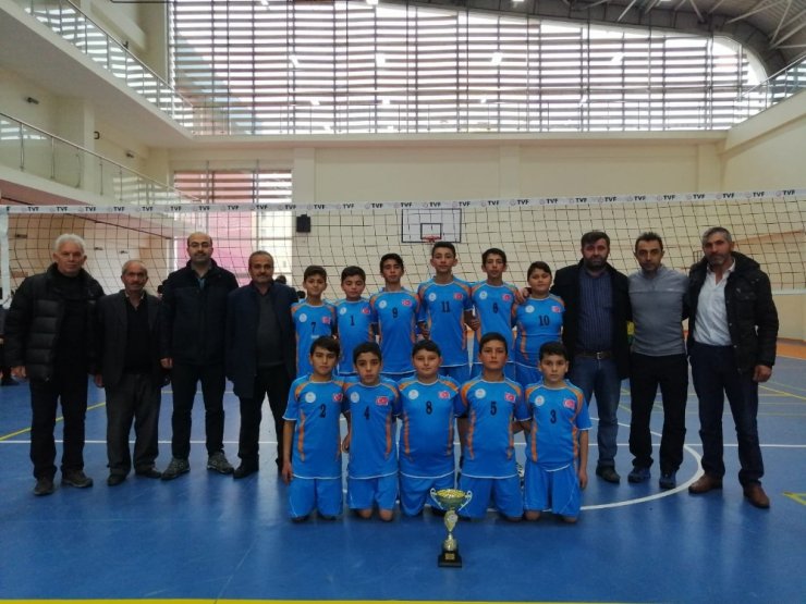 Köy okulu voleybolda Nevşehir şampiyonu oldu