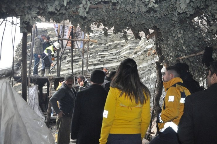 Şırnak’taki göçükte arama kurtarma çalışmaları devam ediyor