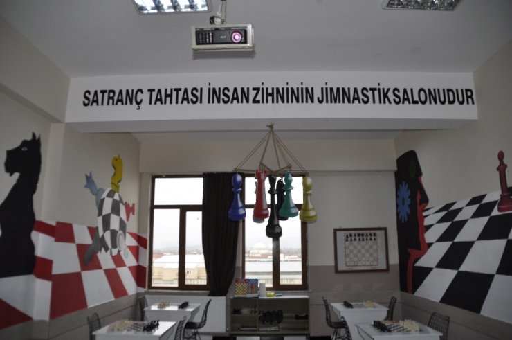 Şuhut’ta Satranç Atölyesi açıldı