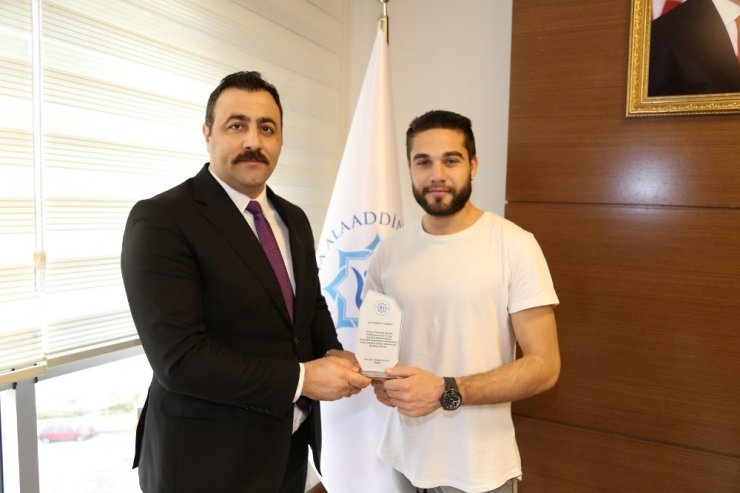 ALKÜ Futbol Takımı gururlandırdı