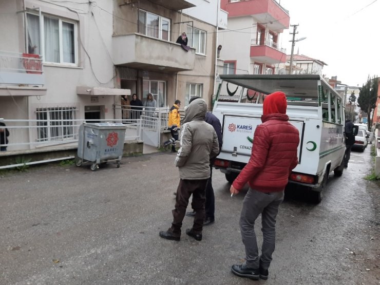 Anne ve oğlu soba kurbanı oldu