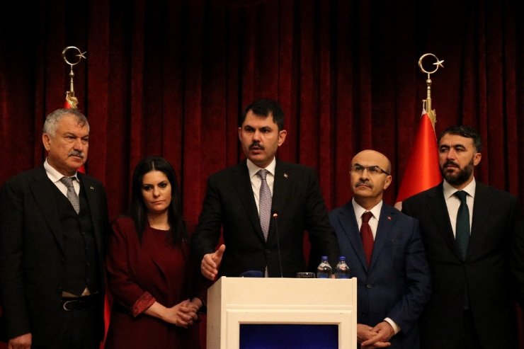 Bakan Kurum Adana’da yağışların tahribatını açıkladı, konut müjdesi verdi