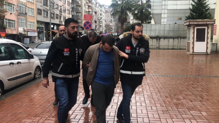 Masaj salonunda fuhuşa polis baskını: 3 gözaltı