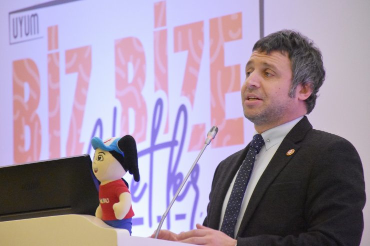 "12. Uyum Biz Bize Sohbetler" etkinliği Manisa'da düzenlendi