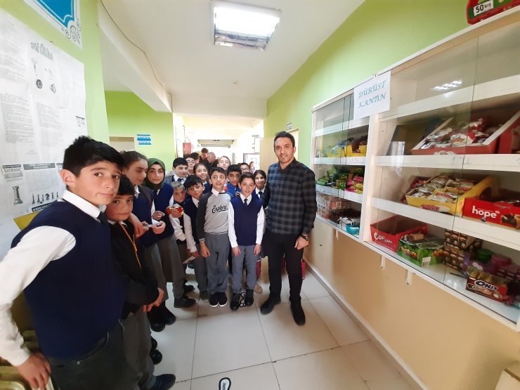 Öğrencilerin hassasiyetiyle kasiyer ve güvenlik kamerasına ihtiyaç kalmadı