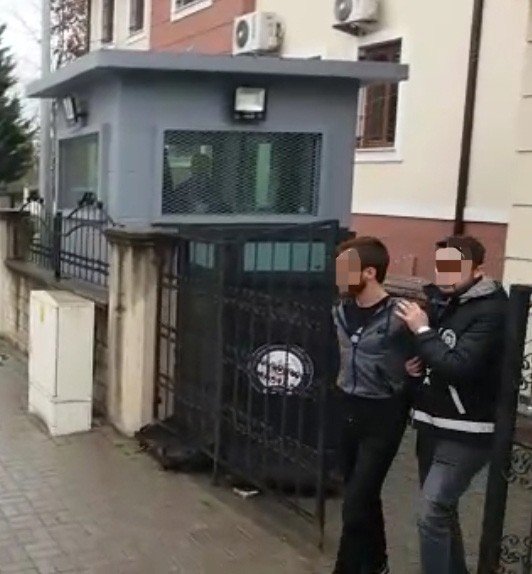 4 ayrı ikametten televizyon çalan 3 şüpheli gözaltına alındı