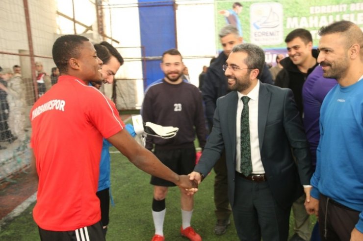 Edremit’te ‘Mahalleler Arası Futbol Turnuvası’ sona erdi