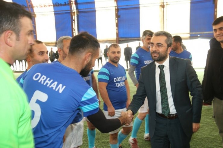 Edremit’te ‘Mahalleler Arası Futbol Turnuvası’ sona erdi