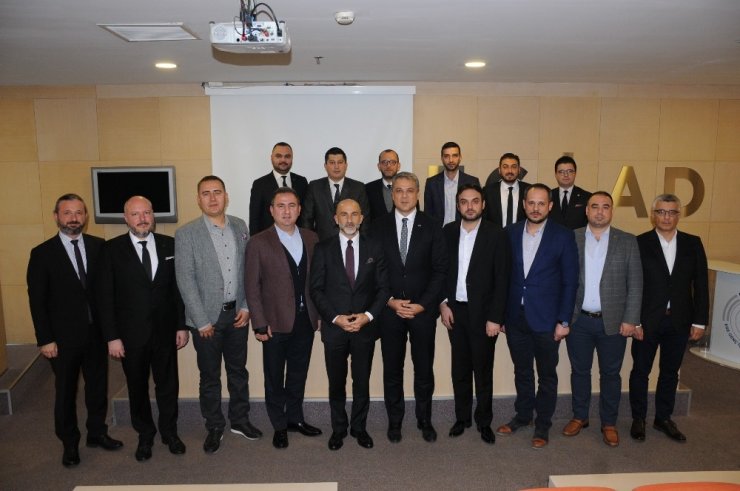 "İşsizlik için istihdam artırıcı politikaların geliştirilmesi önemli"