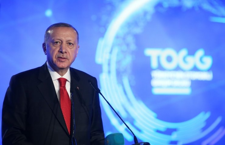 Cumhurbaşkanı Recep Tayyip Erdoğan: "Bu teknoloji üssüyle kritik teknolojilerin geliştirilmesinde ülkemize çağ atlatacağız. Yazılımda bir sıçrama yaşayacağız. Yazılımcı sayımızı 500 binin üzerine çıkaracağız."