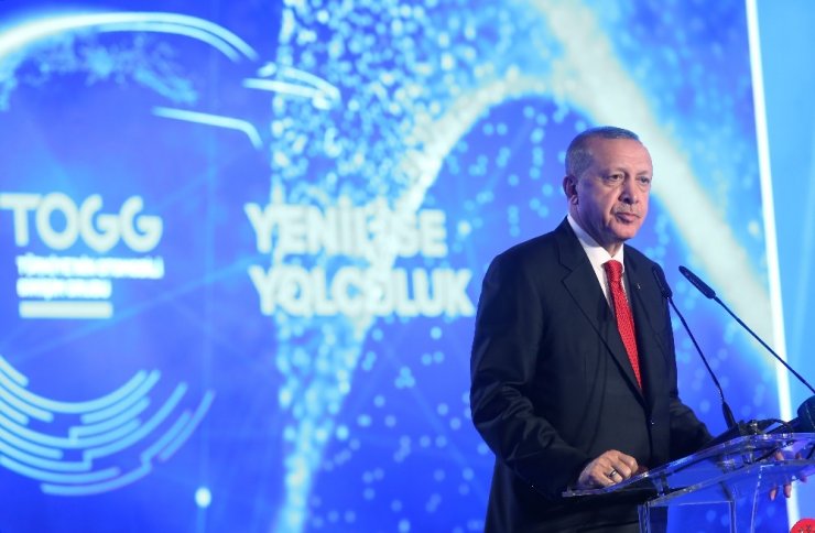 Cumhurbaşkanı Recep Tayyip Erdoğan: "Bu teknoloji üssüyle kritik teknolojilerin geliştirilmesinde ülkemize çağ atlatacağız. Yazılımda bir sıçrama yaşayacağız. Yazılımcı sayımızı 500 binin üzerine çıkaracağız."