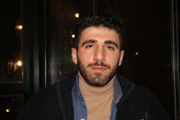 Tarihi on gözlü köprüde intihar girişimi