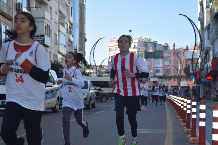Atatürk koşusu Aliağa’da da yapıldı