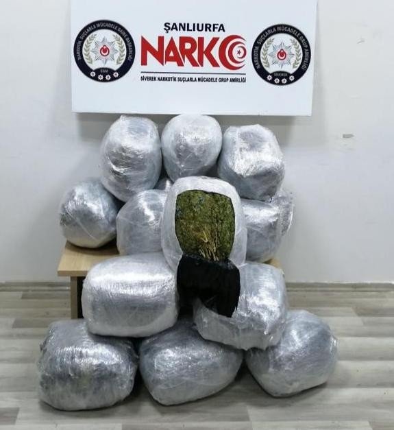 Her yolu denediler ama polisten kaçamadılar