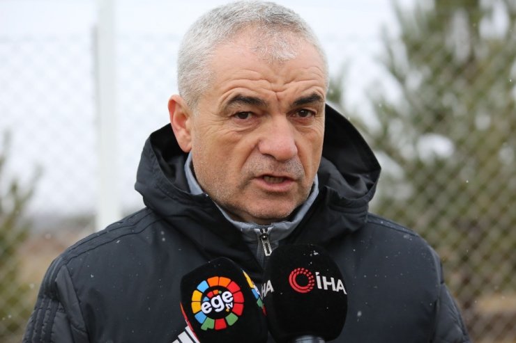 Rıza Çalımbay: “Çok transfer yapmayacağız”