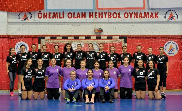 Muratpaşa Belediyespor kupa için sahaya çıkacak