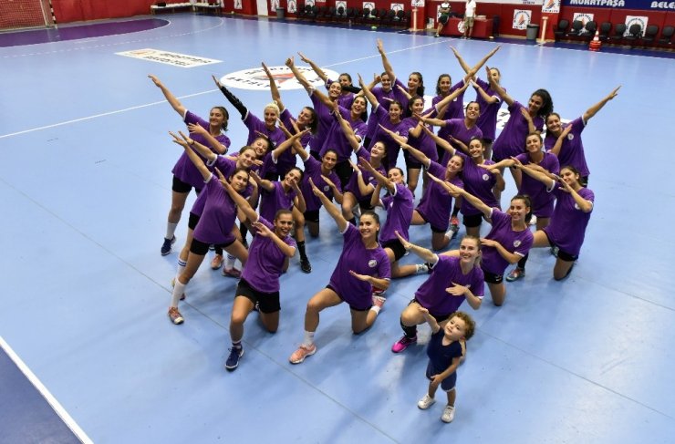 Muratpaşa Belediyespor kupa için sahaya çıkacak