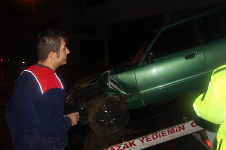 Kanala uçan otomobilden burnu bile kanamadan çıktı