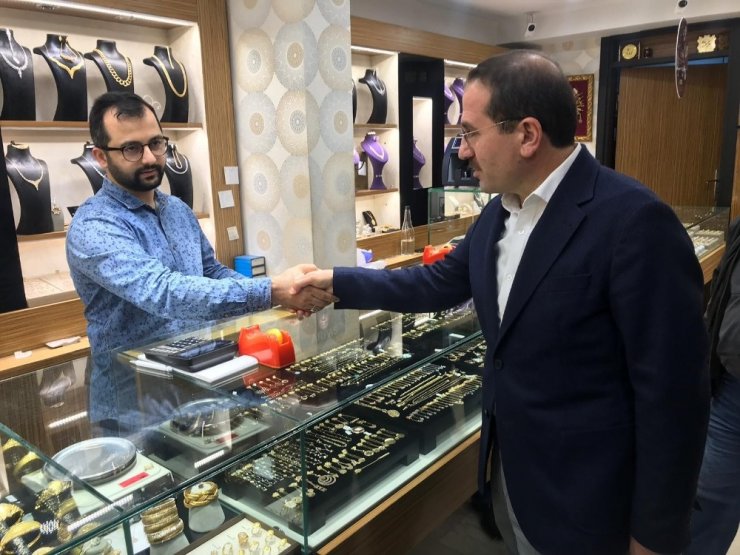 "İzmir’imiz her şeyin en iyisini ve güzelini hak ediyor"