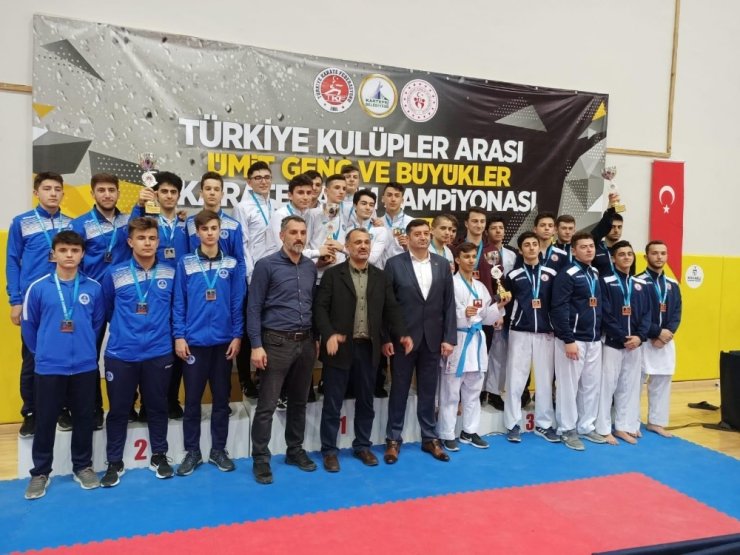 Kağıtspor karatede Türkiye Şampiyonu