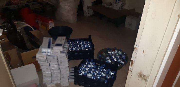 Adana’da kaçak içki ve sigara operasyonu
