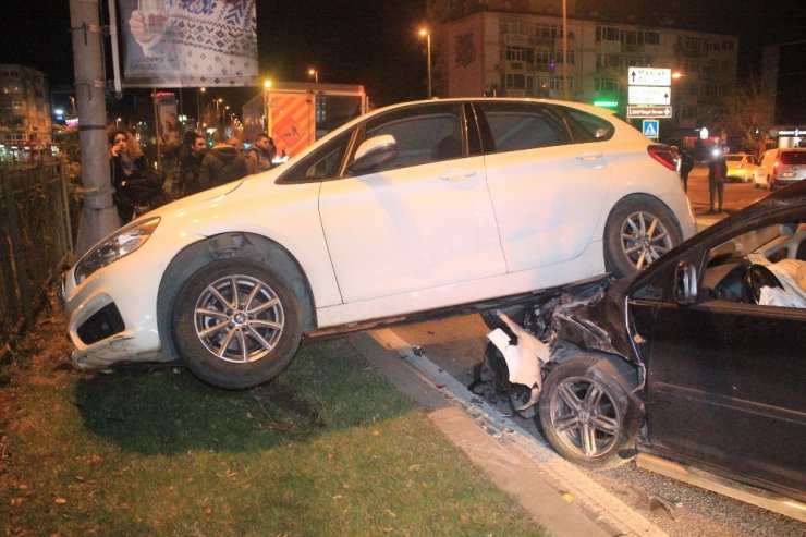 Alkollü sürücü kaza yaptı:1 yaralı