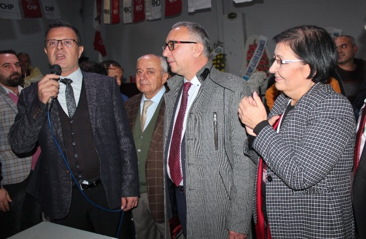 Alaşehir CHP’de yeni başkan Hasçelik oldu