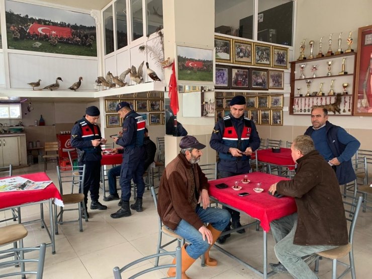 İzmir’de jandarmanın huzur operasyonunda ceza yağdı